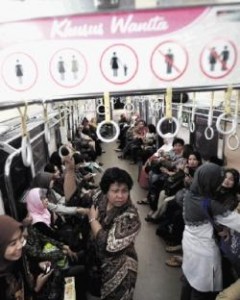 Speciale vrouwenwagon in Jakarta